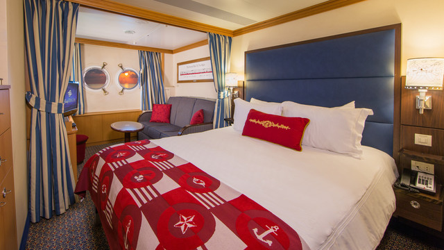 Deluxe Oceanview Stateroom
